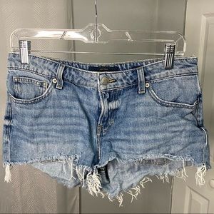 Lucky Brand | The Cut Off Jeans